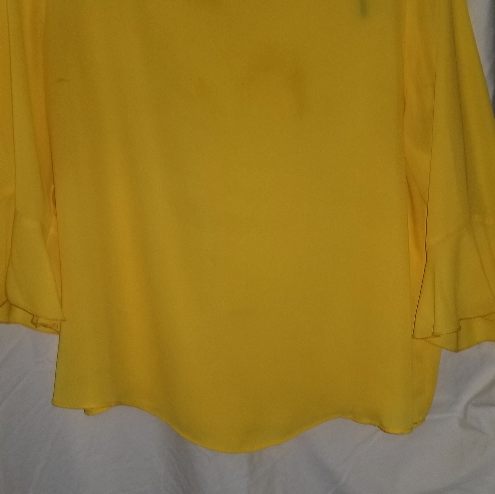 Tops - Picture 2 of 14